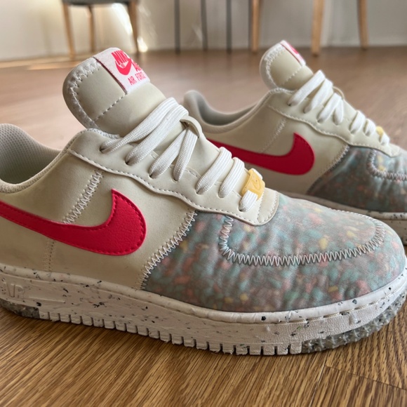 Woman's Air Force 1 Crater Shoe - Picture 4 of 5